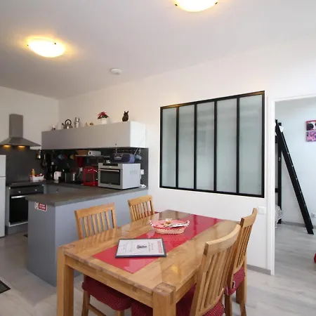 Apartment T3 En Centre-ville - 2 - 42m² - Balconnets - Avec Ascenseur - 4 Pers. - Fr-1-608-164